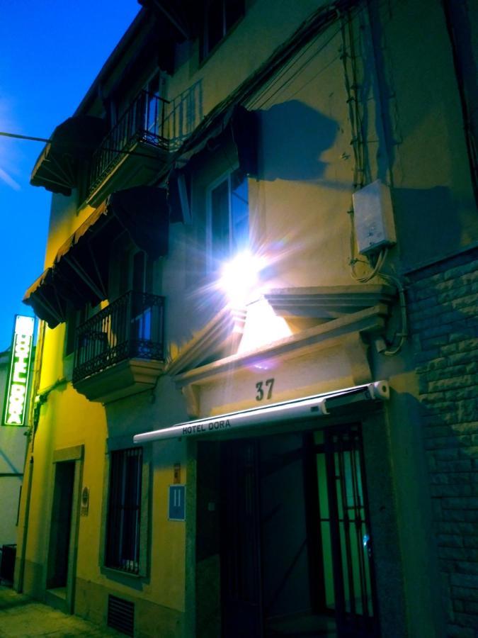 Hotel Dora プラセンシア エクステリア 写真