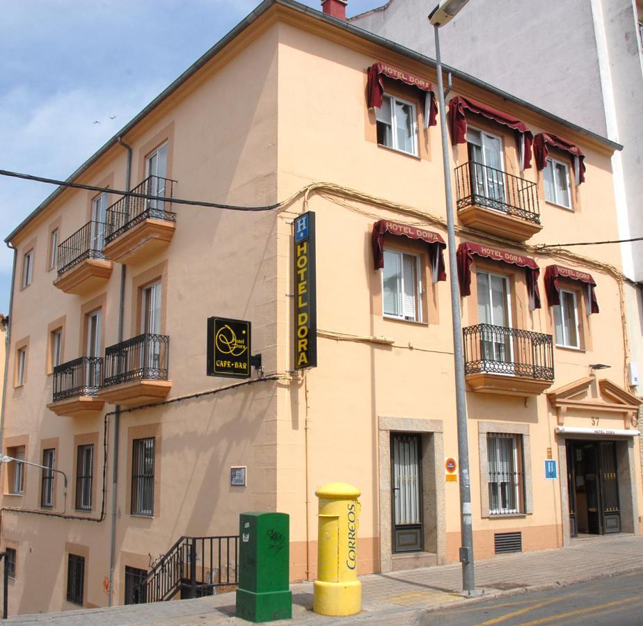Hotel Dora プラセンシア エクステリア 写真