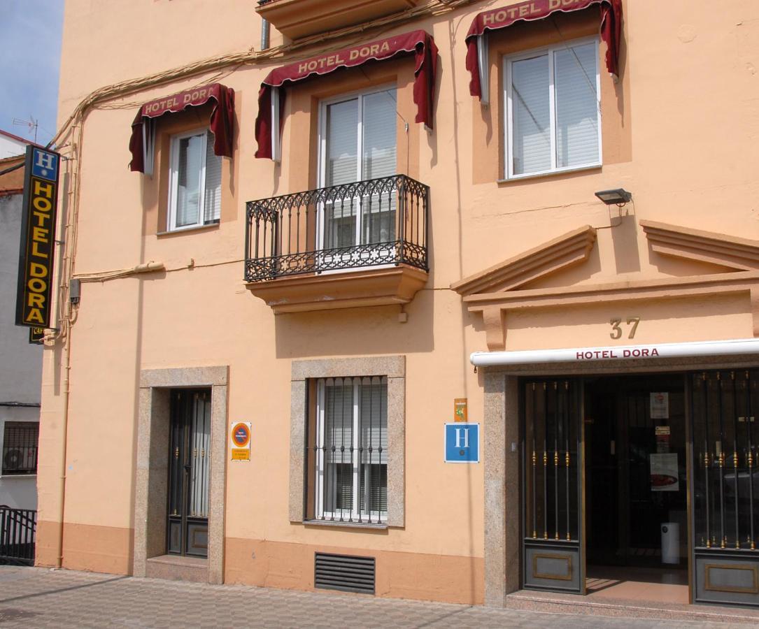Hotel Dora プラセンシア エクステリア 写真