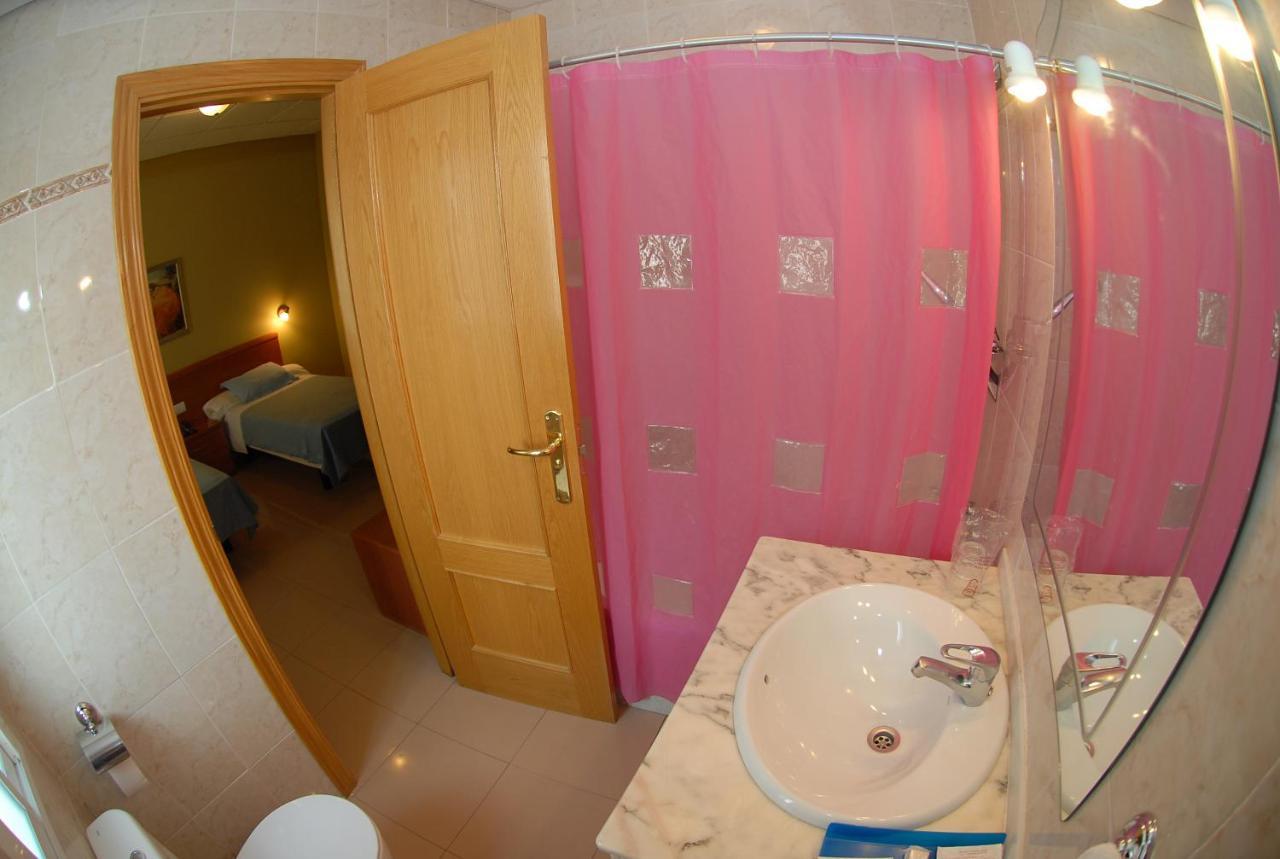 Hotel Dora プラセンシア エクステリア 写真