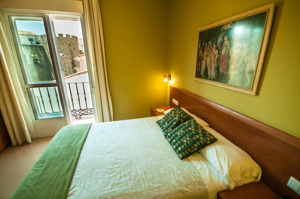 Hotel Dora プラセンシア エクステリア 写真