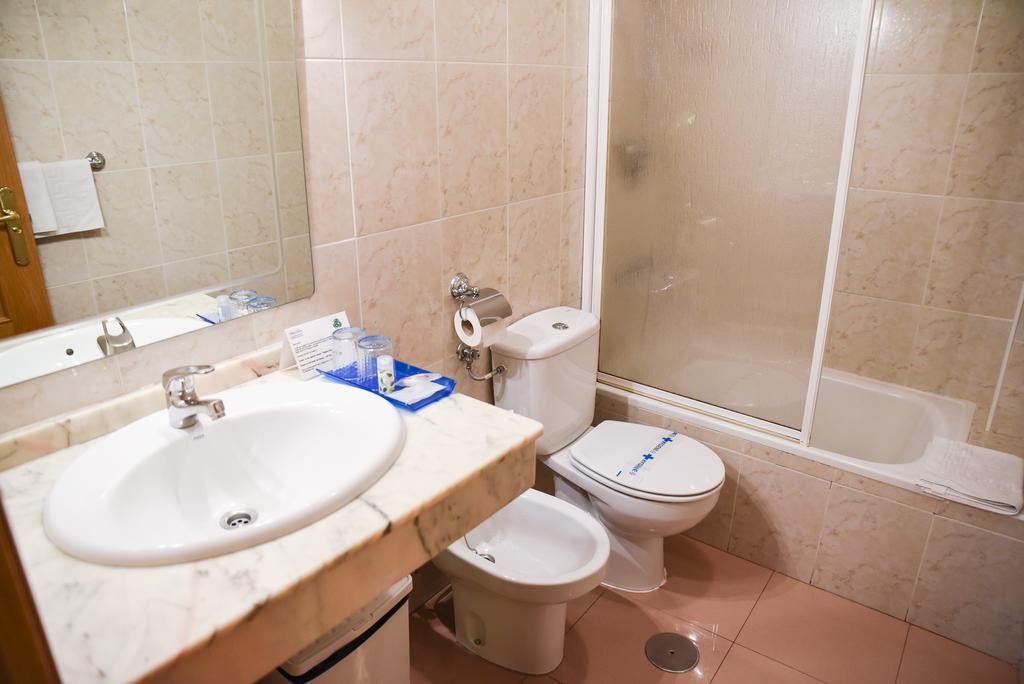 Hotel Dora プラセンシア エクステリア 写真