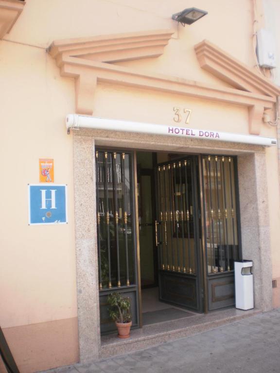 Hotel Dora プラセンシア エクステリア 写真